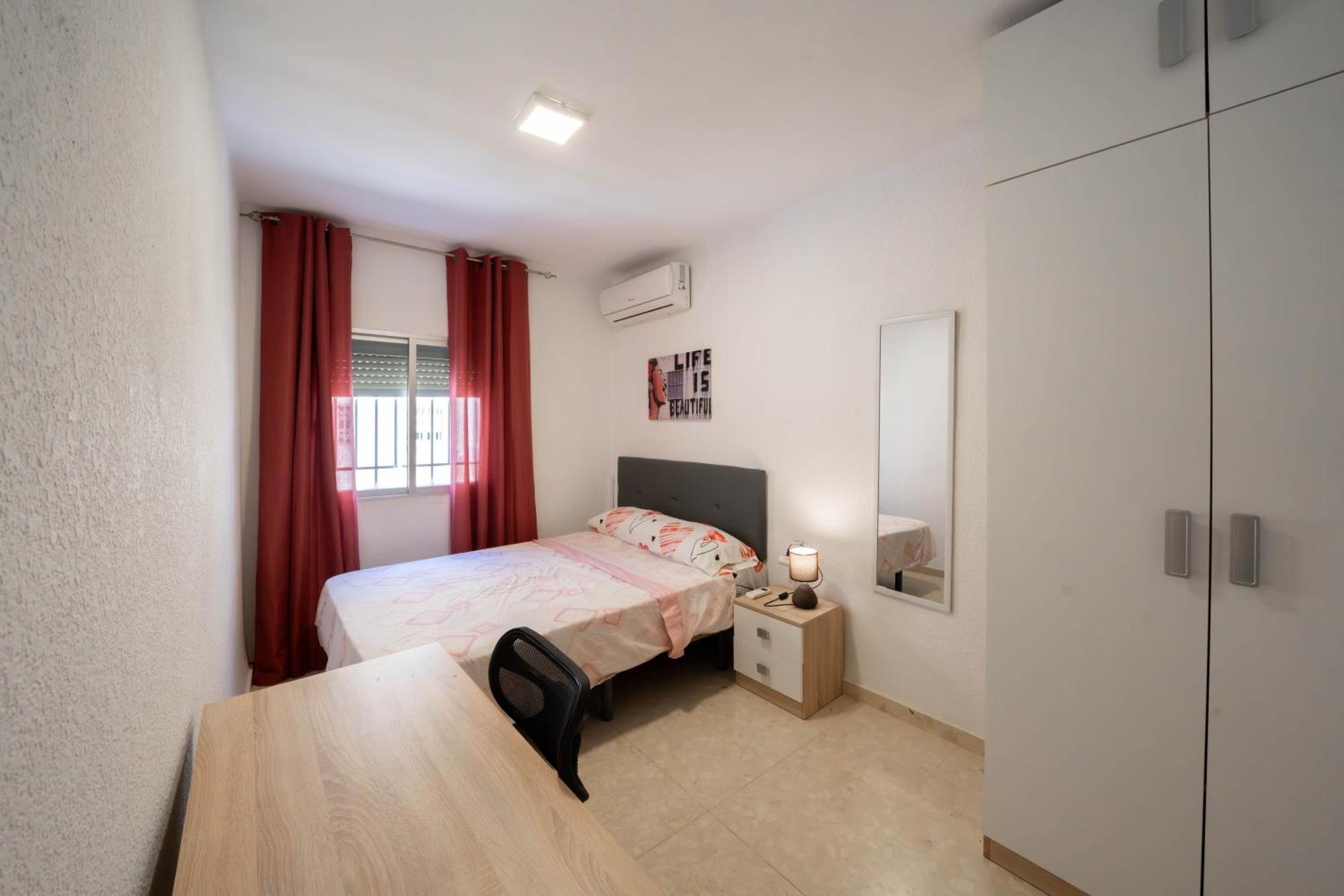 Apartamento Piso Amplio Cerca De Zapillo Playa A2s *