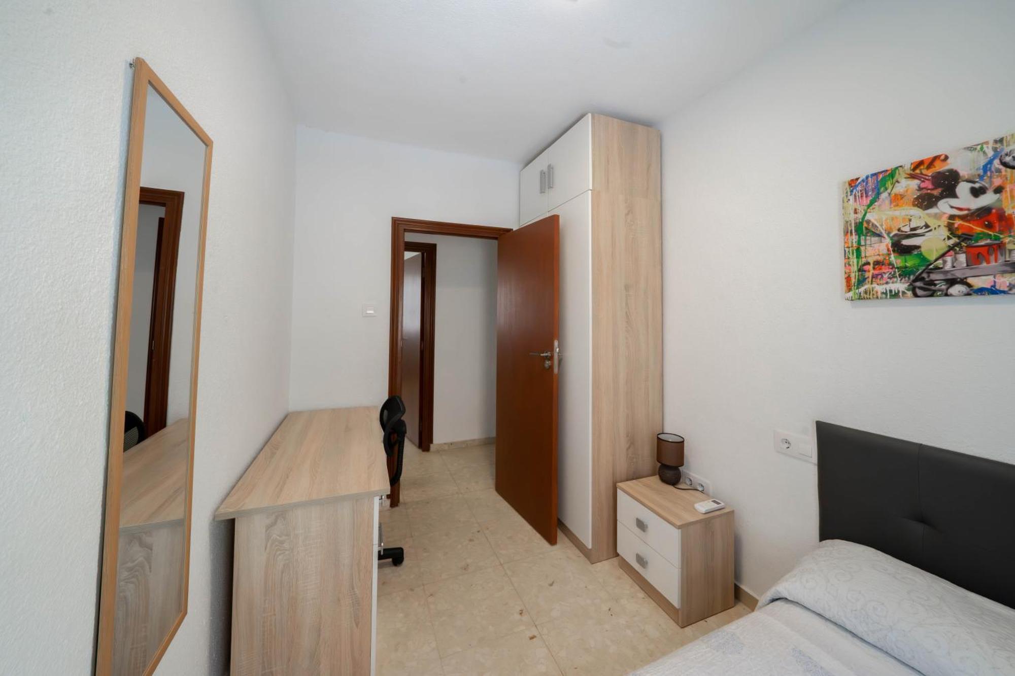 Apartamento Piso Amplio Cerca De Zapillo Playa A2s *